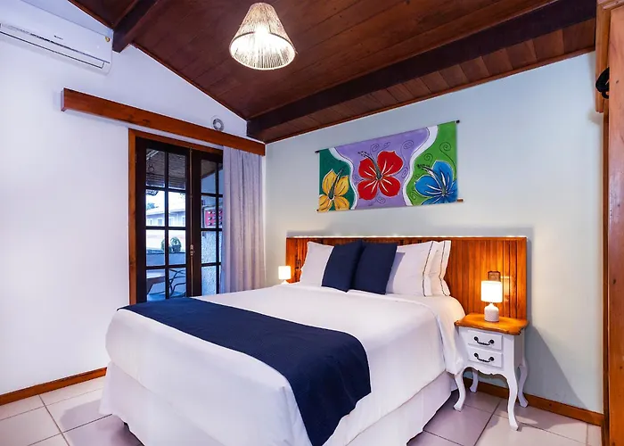 Village EnseadaHotel em Ubatuba